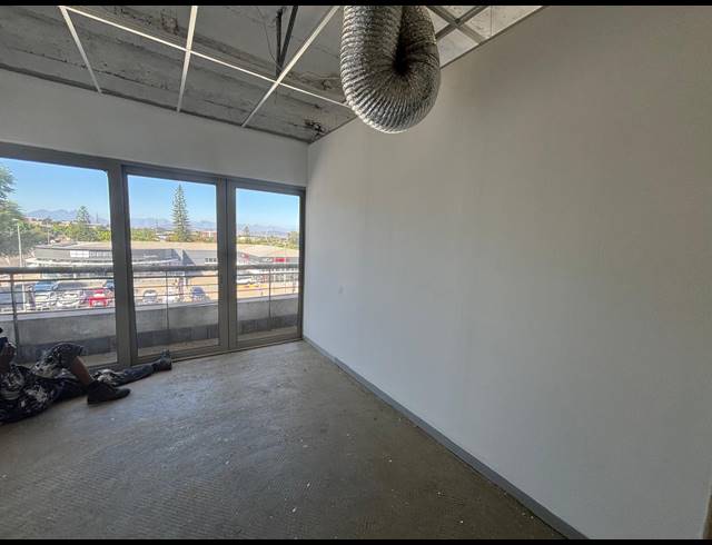 840M² OFFICE TO LET IN TYGER VALLEY